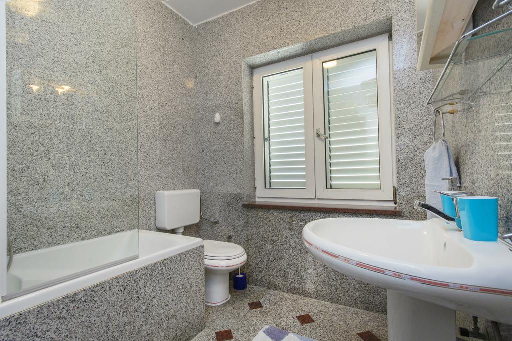 Barun Apartments Kaštela エクステリア 写真